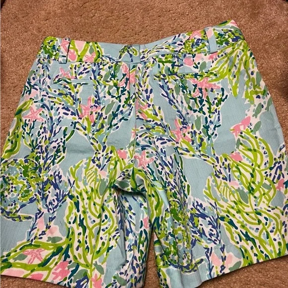 Lilly Pulitzer shorts size 6 - Picture 2 of 4